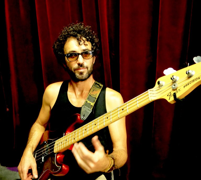 Laurent Guercy - bassiste du groupe 6LEXIC